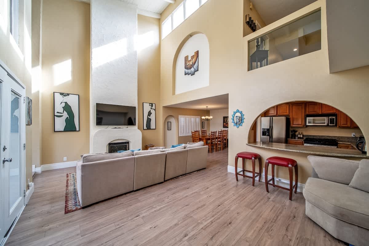 White-Glove Guest Experience — Our Hospitality Standards That Drive 5-Star Reviews