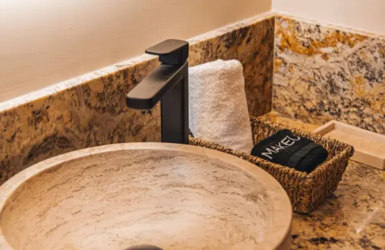 98810 426484 upr3PEklyULAm14e8JhR6s 7 lIk5ohpEjNEySz9knI 68c9c93d741c0.jpg