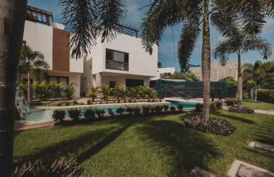 98810 444330 F25sfYpjFRY t8kZ0jdr3r yVohjMJfwr5nm6yS9COs 68f67bafa09c9.jpg