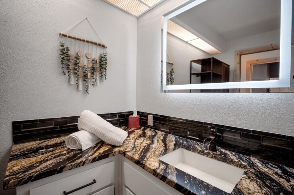 98810 319810 HIi5w O3EyM0f9GzTjJwAhHkBFBPXYRR 6rF8E2H6DM 671fe67239304.jpg