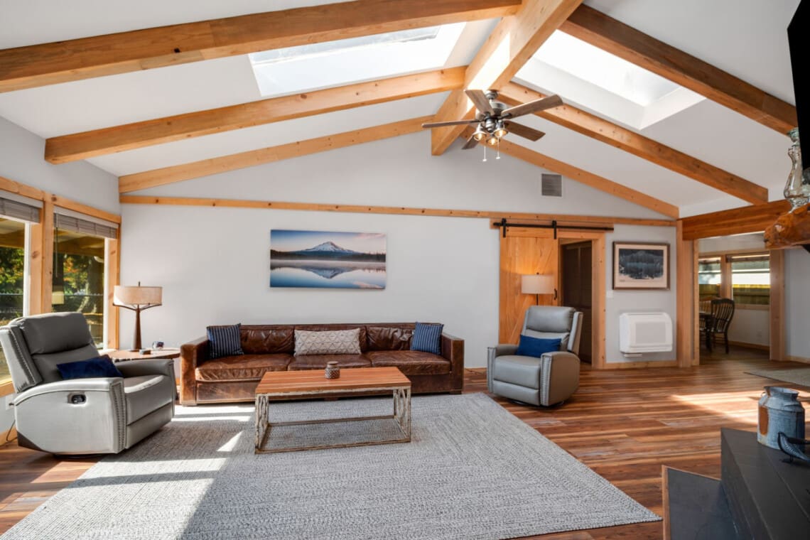 98810 319810 Sz9XtMTzeUqRbDHSqi4OeG 6LVFX2MzIAOF2YLMIosQ 671fe5c7ce90d.jpg