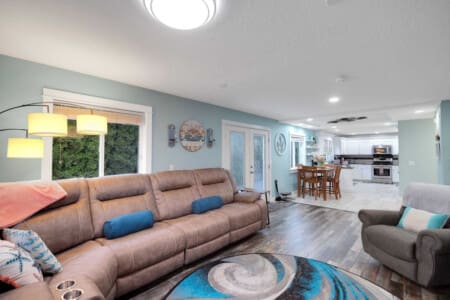 98810 362891 MCk2rQ75V4h HOhPX4scDCdfHptDSjQiV hJEjO7bwY 67b67d4bc4dc3.jpg