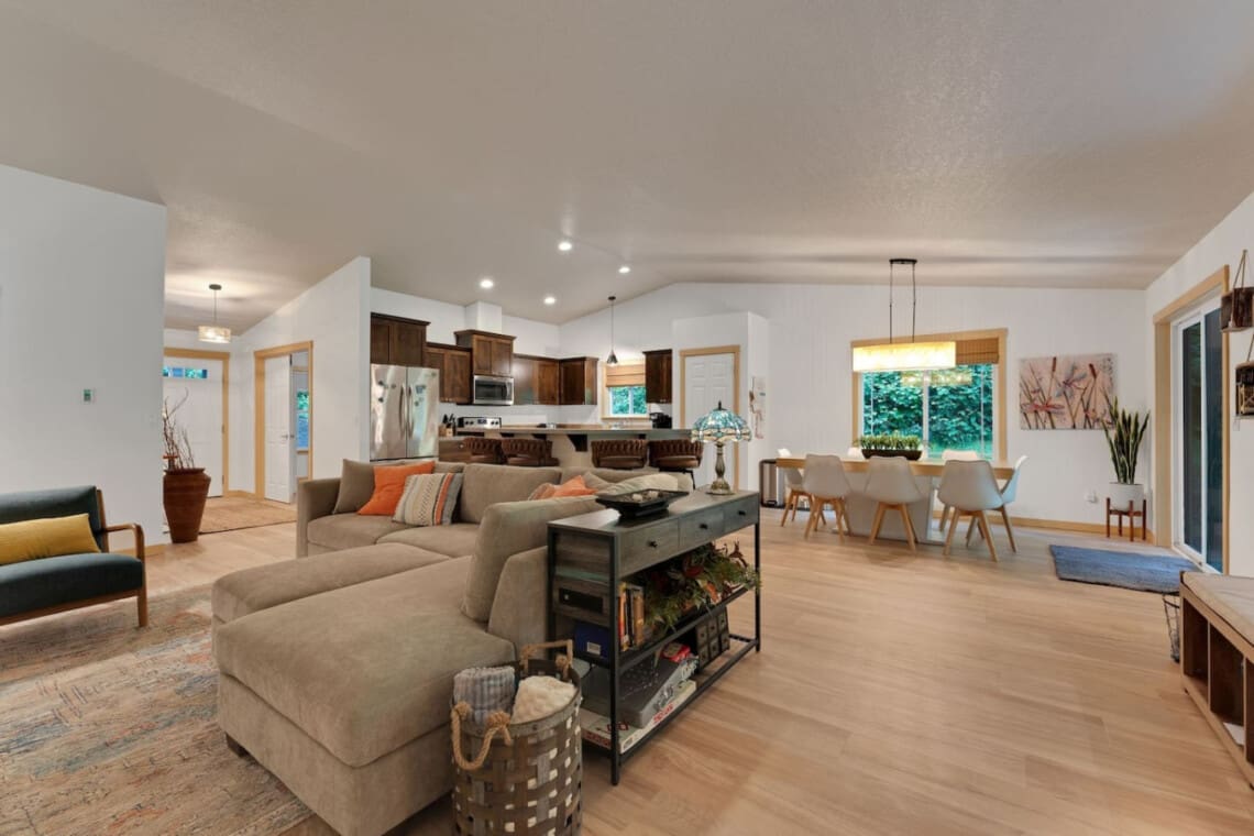 98810 394845 ZwvH Xuay3FOMit MiB8R2FYJt f5FeFgdrnL6g2tDA 683f5d5d25036.jpg