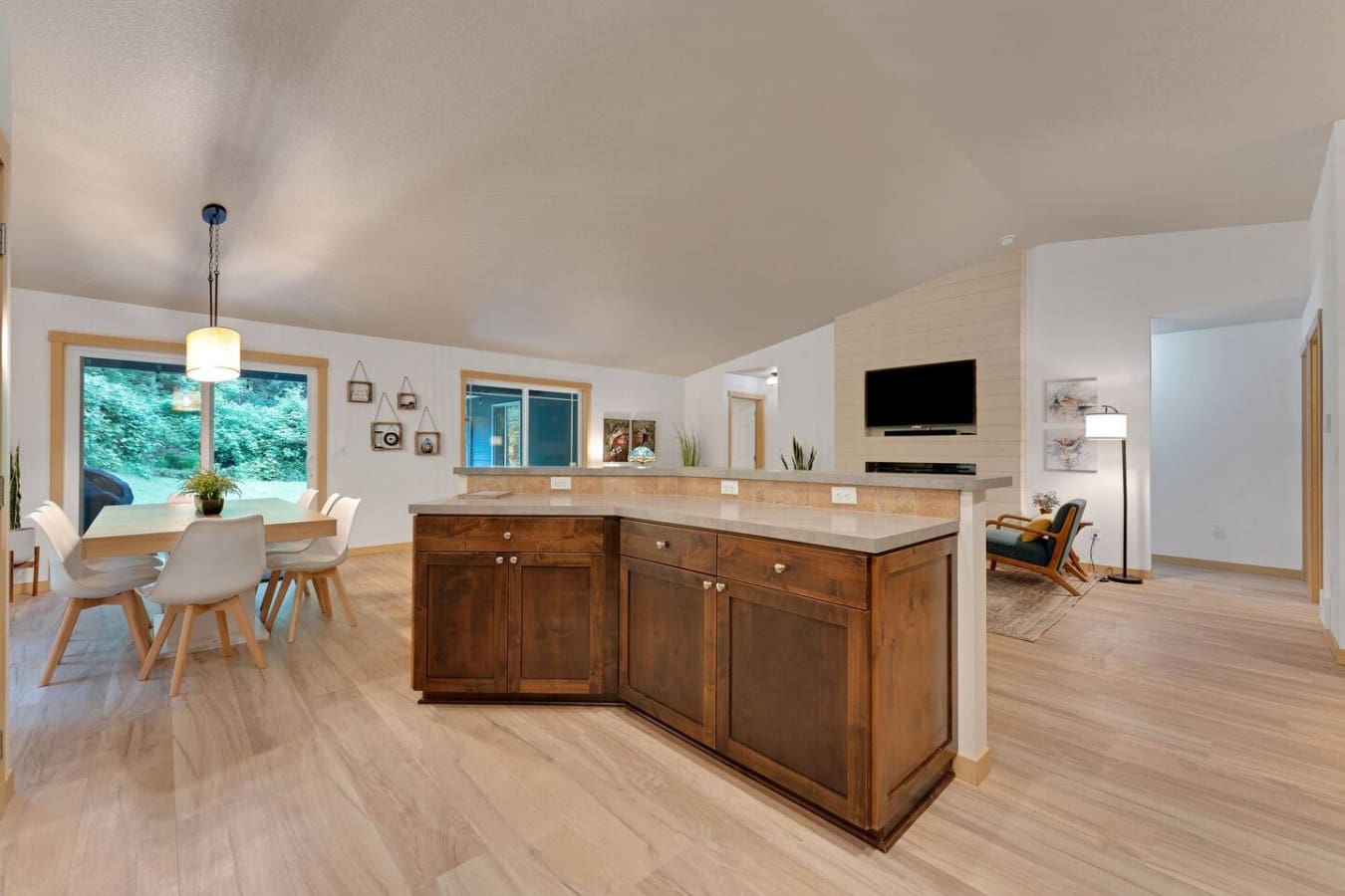 98810 394845 lduOw2DoyZsB XwcN4Ta56x W7EqxFN x1iqOfCteAc 683f5d6a54315.jpg