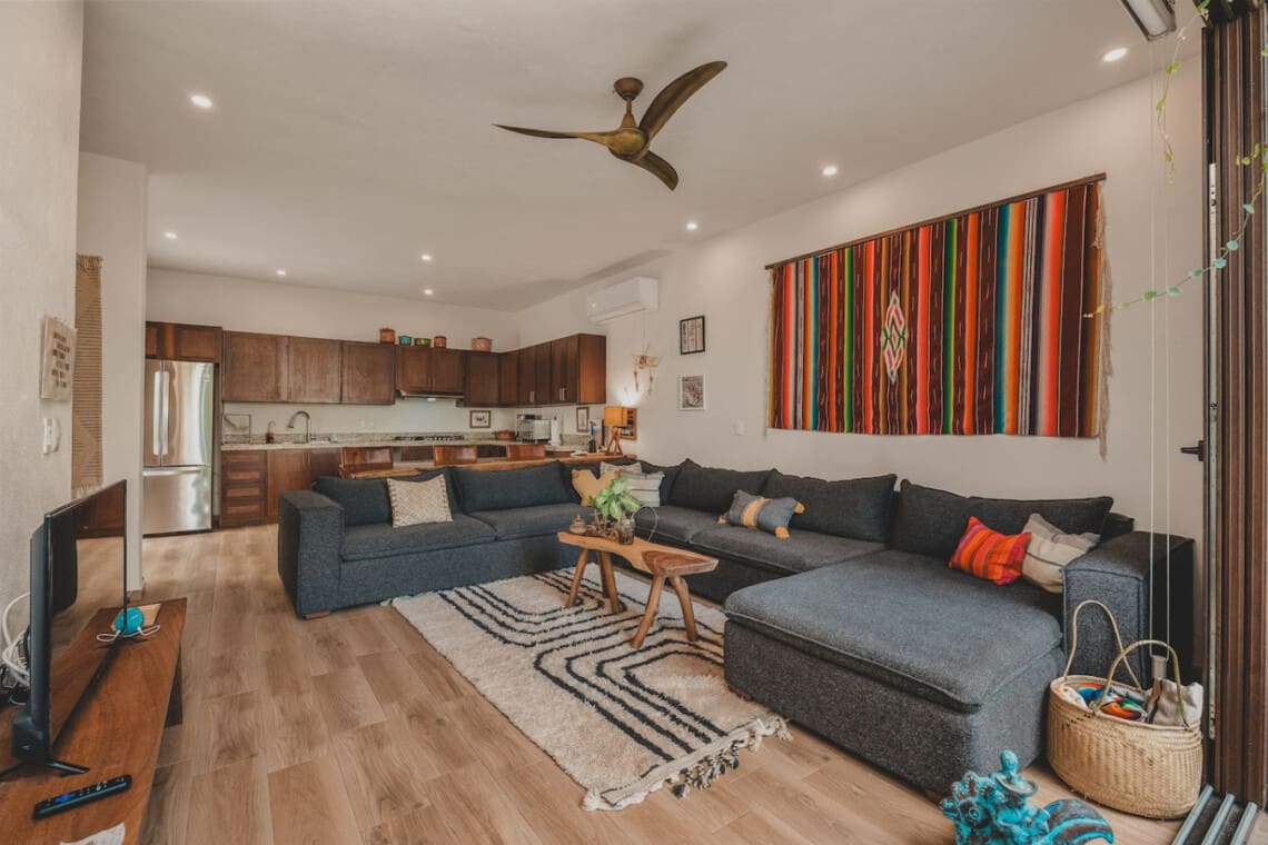 98810 444330 0tP64ChHRfxgQNCza5hoy3 ttE8d2YY9o6 UR3UM nk 68f6905bf0829.jpg