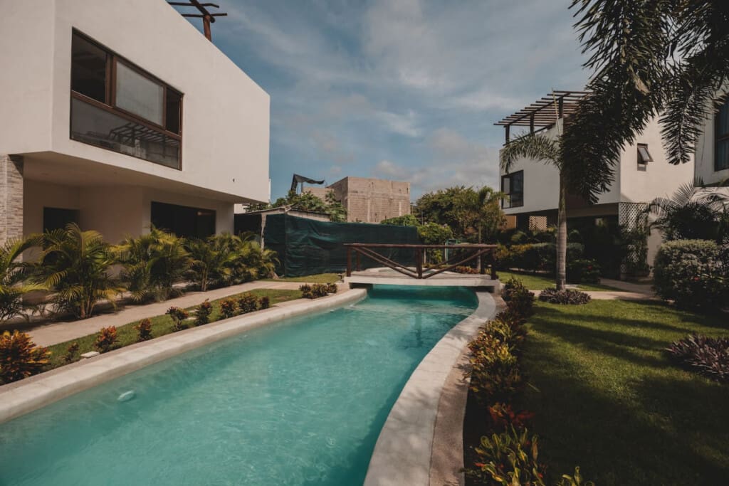 98810 444330 f7UP0eJM6TnTgYXHcWdUqQ8n32mJr5LA9GwDl3fVeb4 68f660ab6f52a.jpg