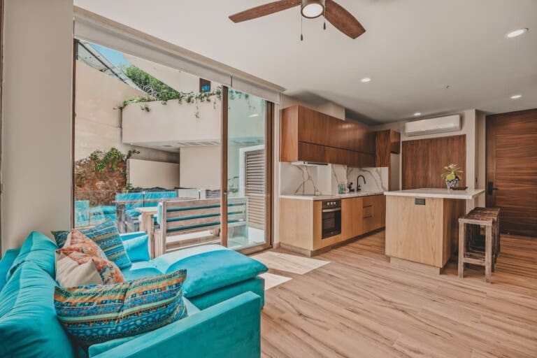 1e8d336c 60b1 43 Y gM