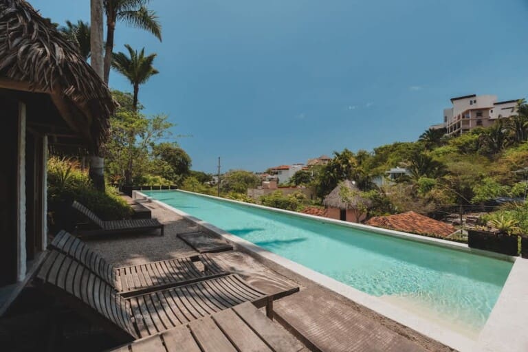 2892c7cf f6f7 40 P xM