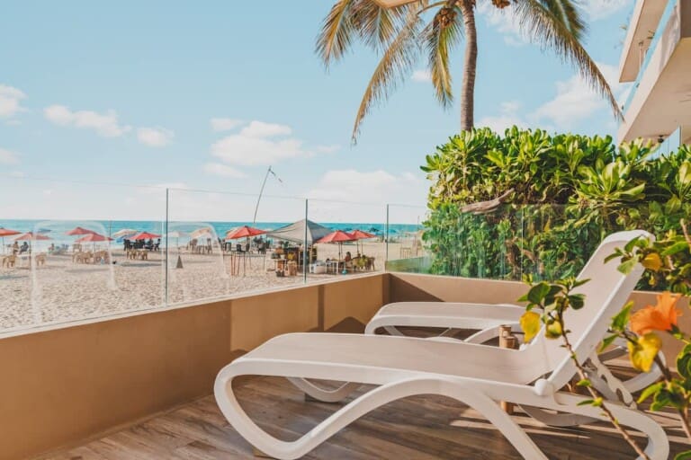 5b91fbfd 4a6e 4d t3jxJ