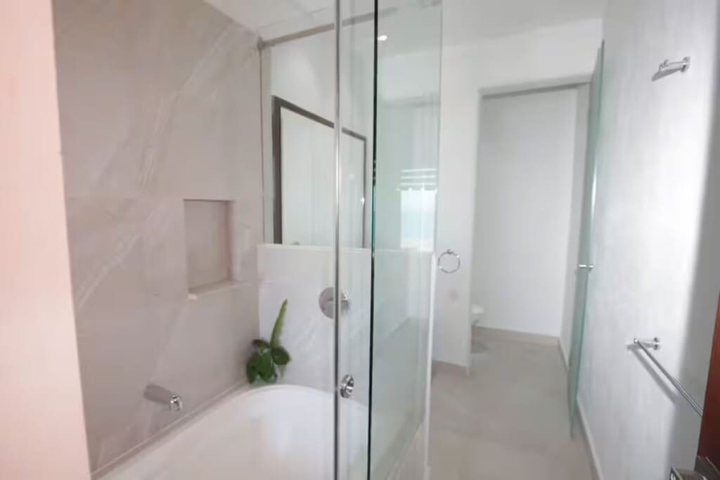 l4ojcrslxslqoqg1wiee